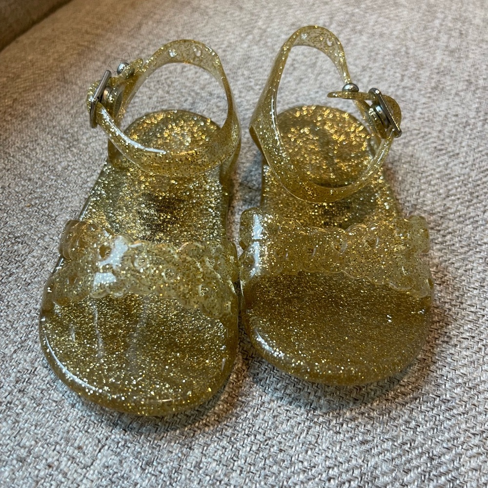 Gap Gold Sparkle Jelly Sandals size 6-12M